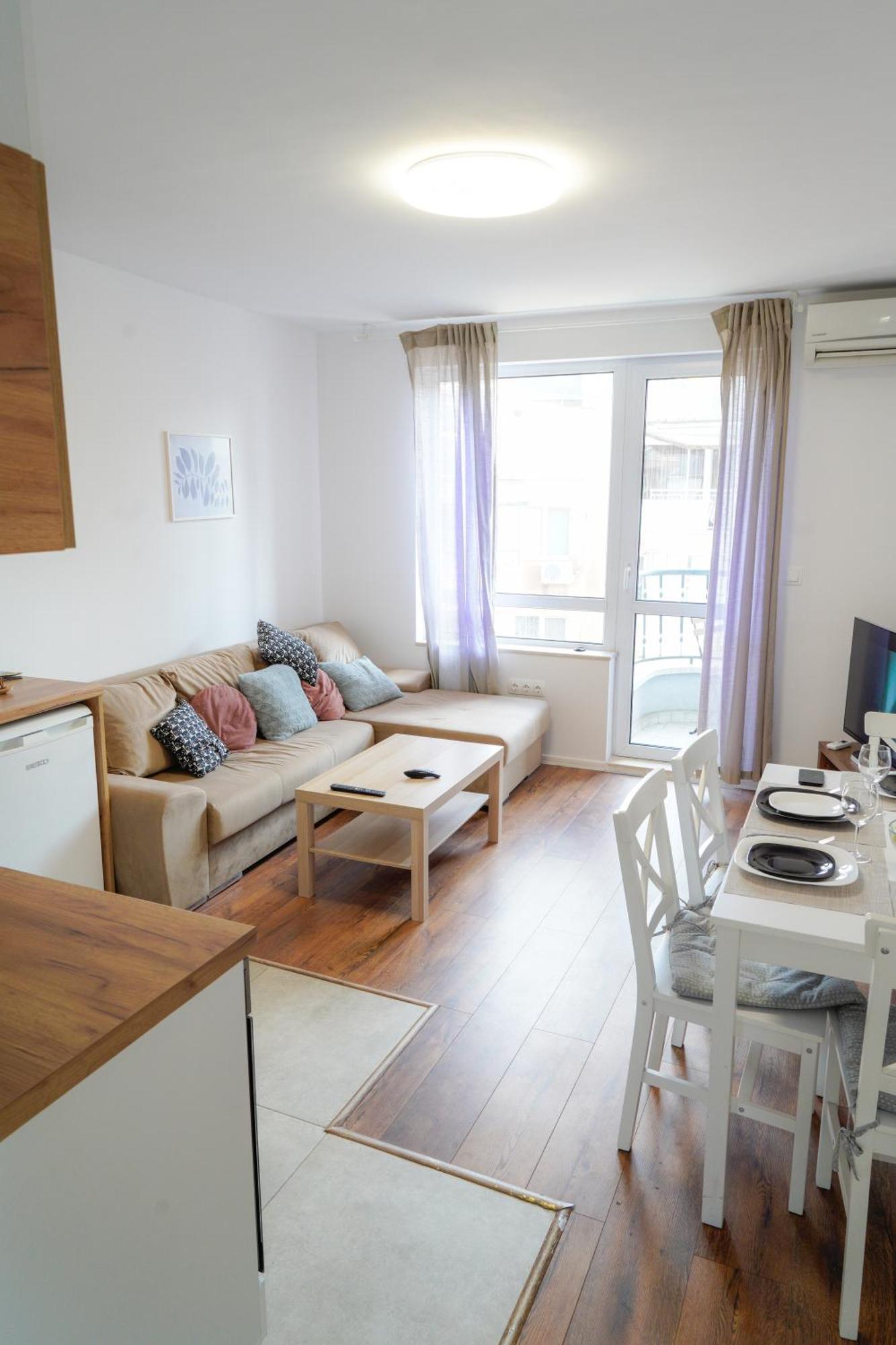 Central Cosy, Fully Renovated 2Bd Near The Cathedral فارنا المظهر الخارجي الصورة